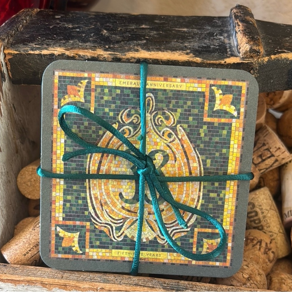 Pack of 10 Disneyland’s Exclusive Club 33 Emerald Anniversary Coasters. - Picture 3 of 5